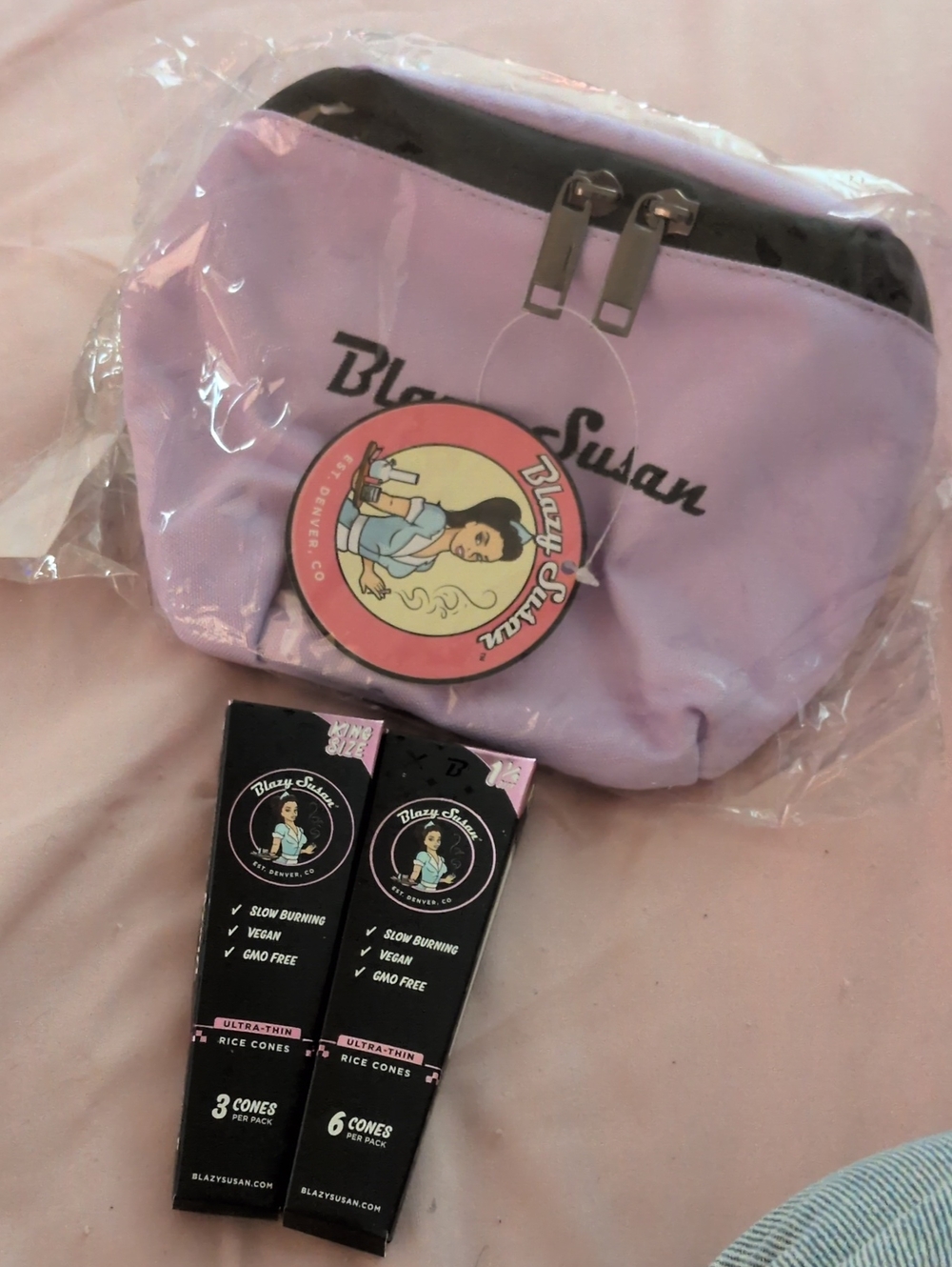 Blazy Susan Lavender Smell Proof Fany Pack Pouch with Accessories